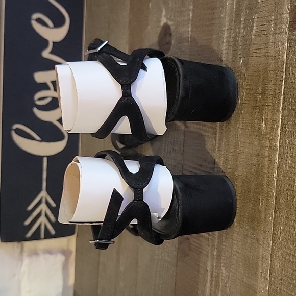 Womens Pelle Moda suede heels - Picture 6 of 7